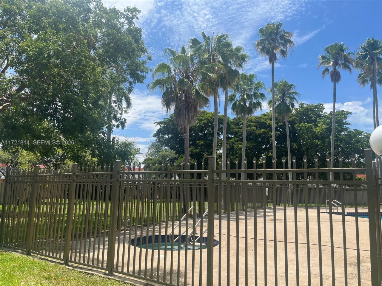 8710 SW 3rd St, Unit 104, Pembroke Pines, FL 33025 Photo