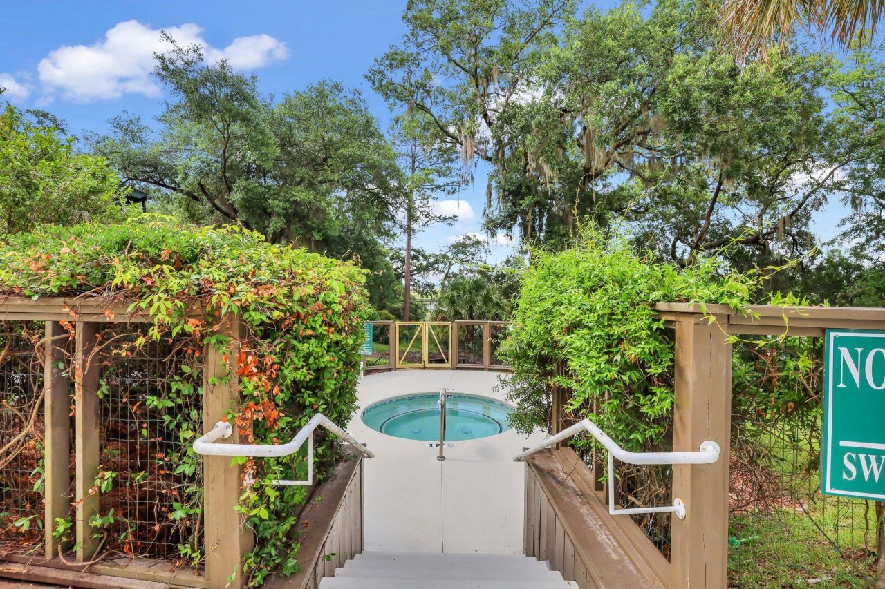 88 Tomotley Barony Drive Photo 37