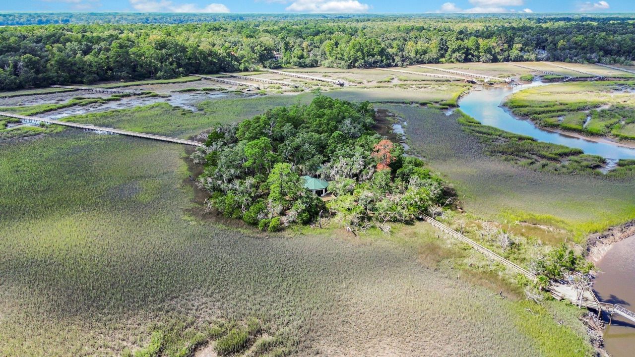 88 Tomotley Barony Drive Photo 64