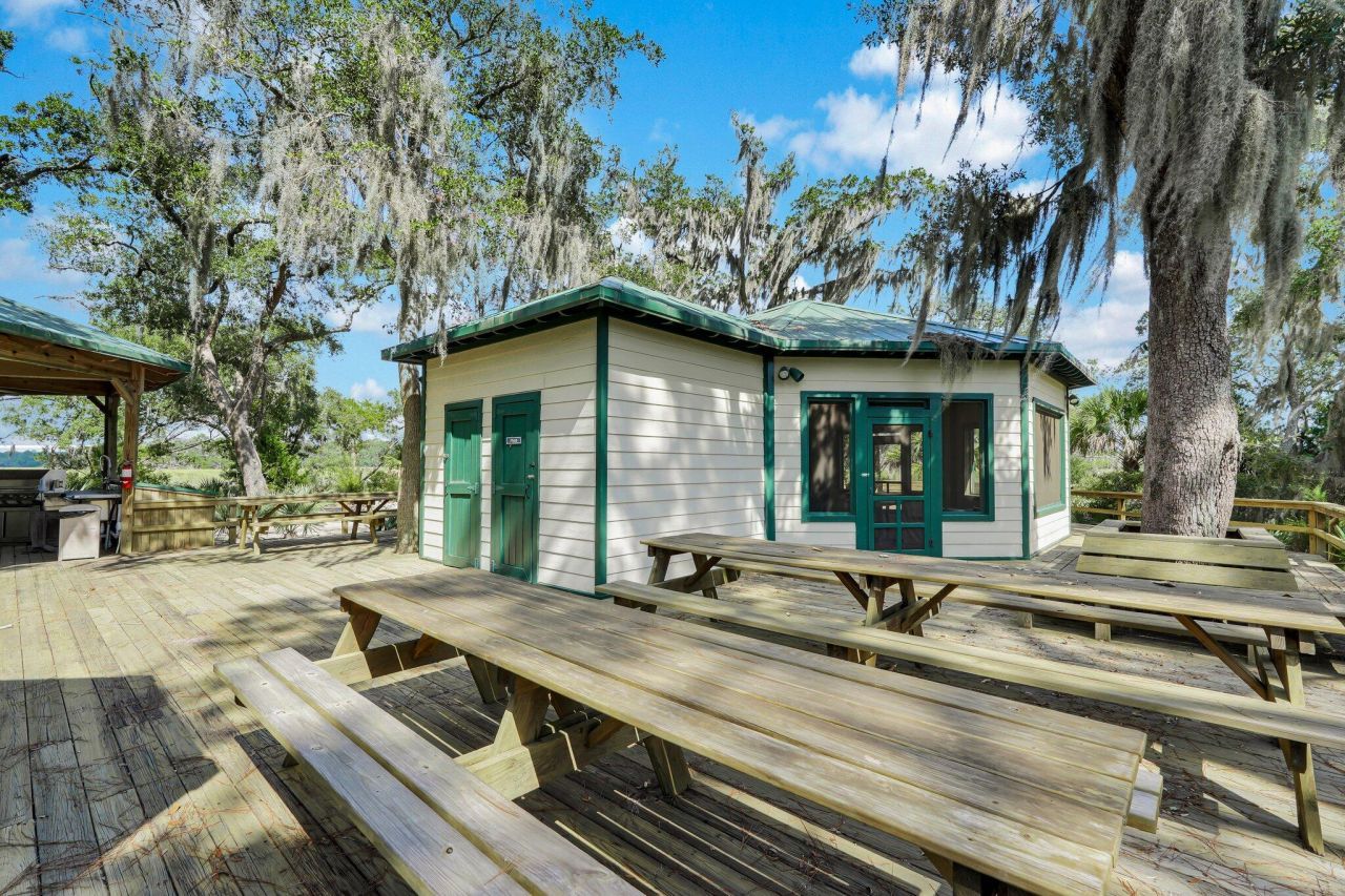 88 Tomotley Barony Drive Photo 66