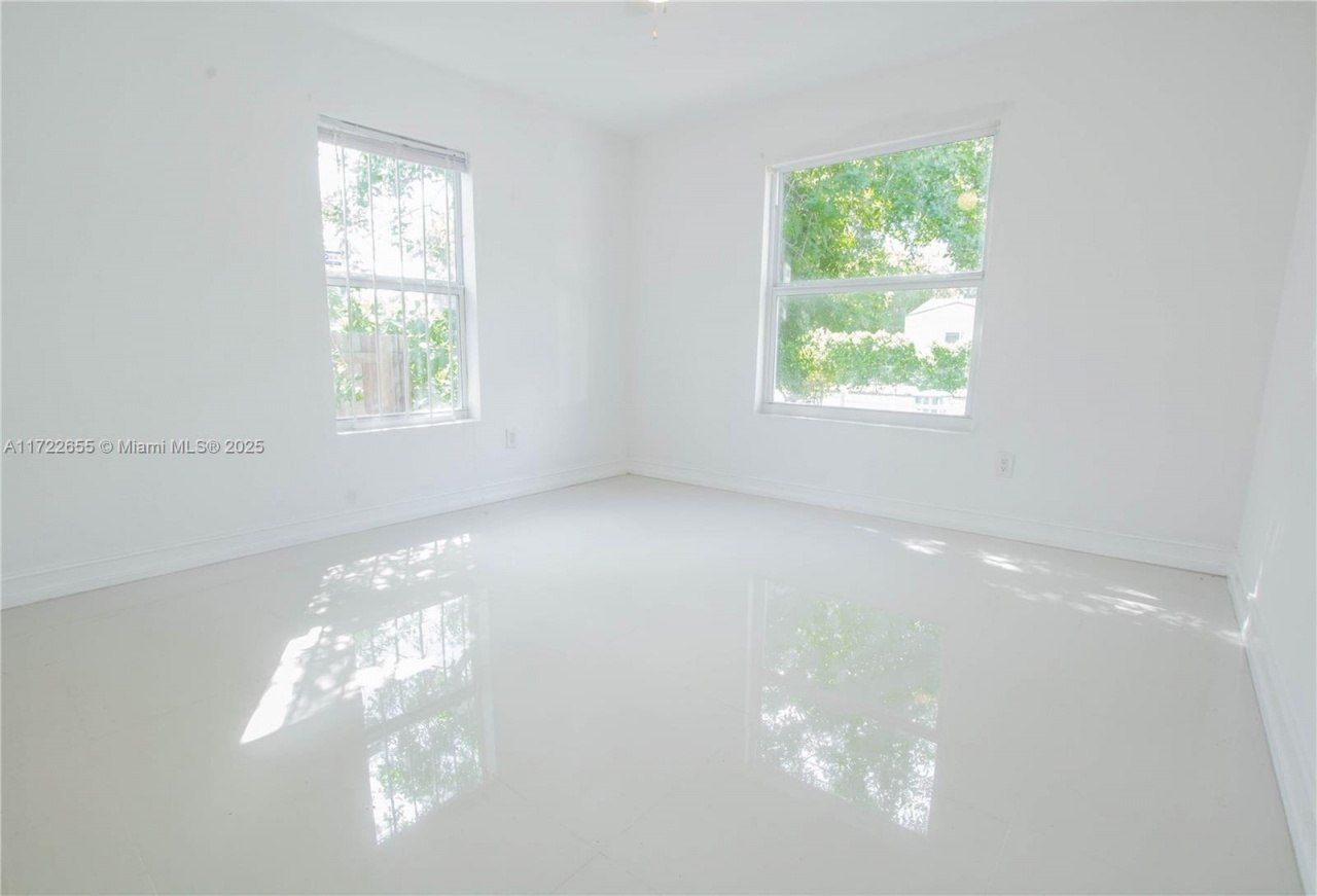 575 NW 49th St, Miami, FL 33127 Photo