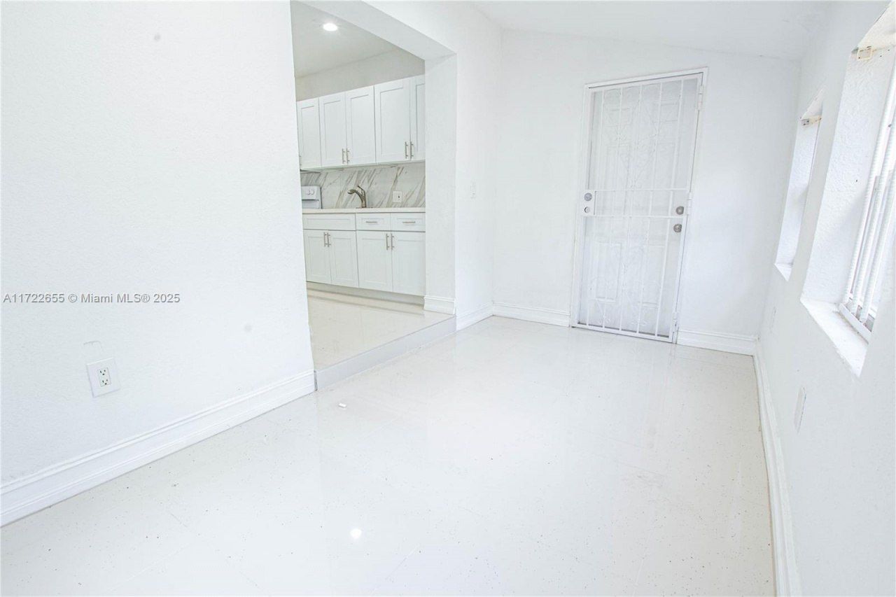 575 NW 49th St, Miami, FL 33127 Photo