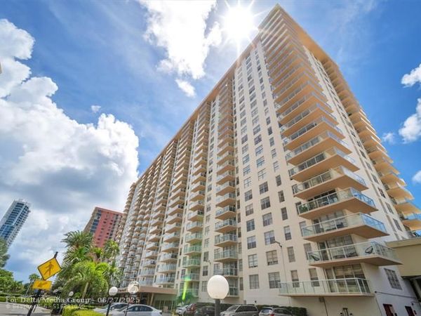 230 174th St, Unit 814, Sunny Isles Beach, FL 33160