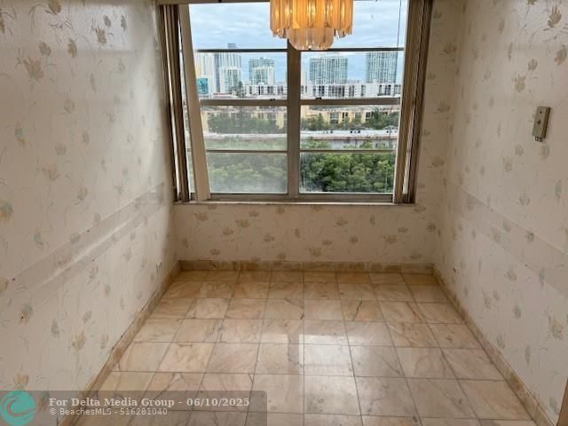 230 174th St, Unit 814, Sunny Isles Beach, FL 33160 Photo