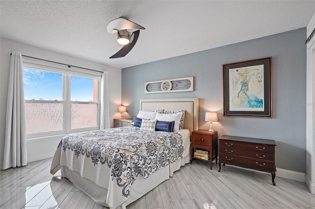 4900 Brittany Drive S, Unit 409, Saint Petersburg, FL 33715 Photo