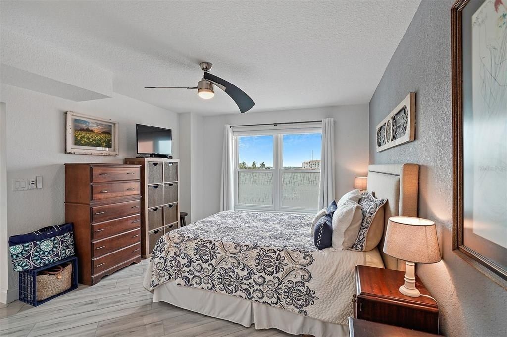 4900 Brittany Drive S, Unit 409, Saint Petersburg, FL 33715 Photo