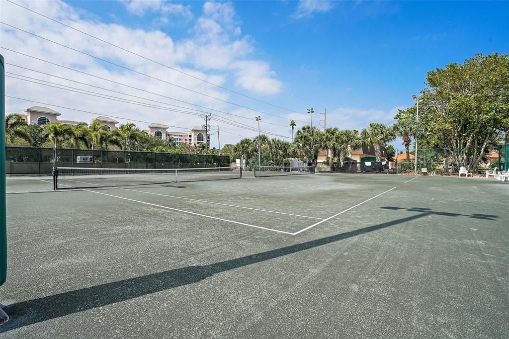 4900 Brittany Drive S, Unit 409, Saint Petersburg, FL 33715 Photo