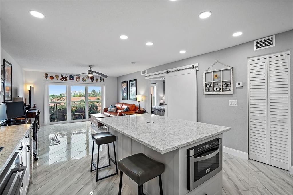 4900 Brittany Drive S, Unit 409, Saint Petersburg, FL 33715 Photo