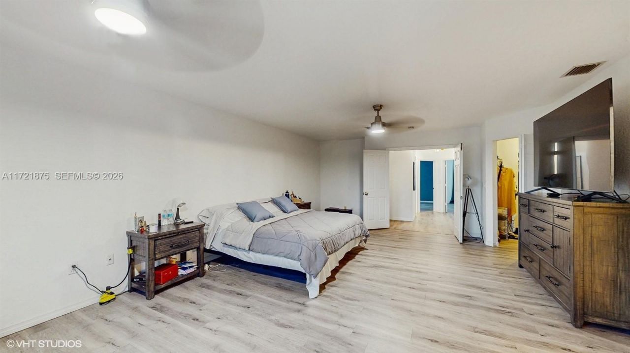 5323 NW 109th Ct, Doral, FL 33178 Photo