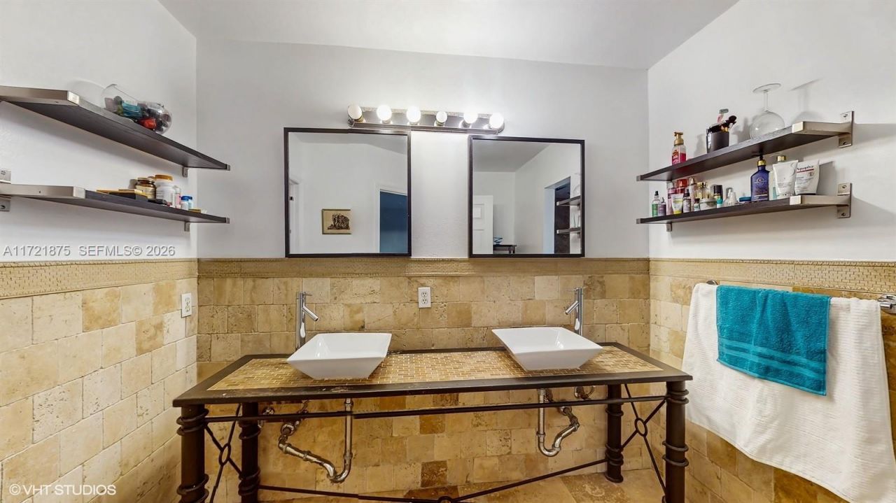 5323 NW 109th Ct, Doral, FL 33178 Photo