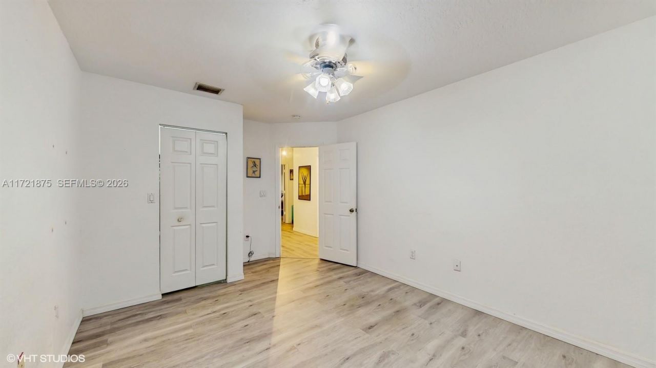 5323 NW 109th Ct, Doral, FL 33178 Photo