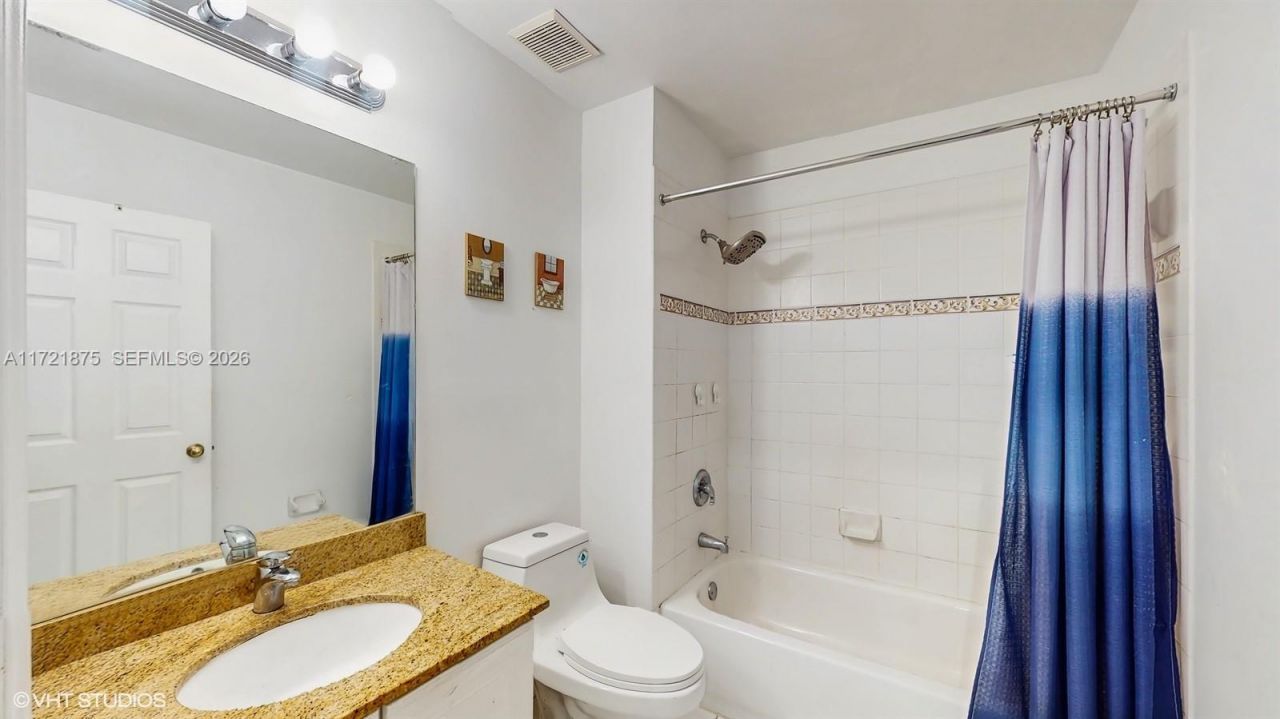 5323 NW 109th Ct, Doral, FL 33178 Photo