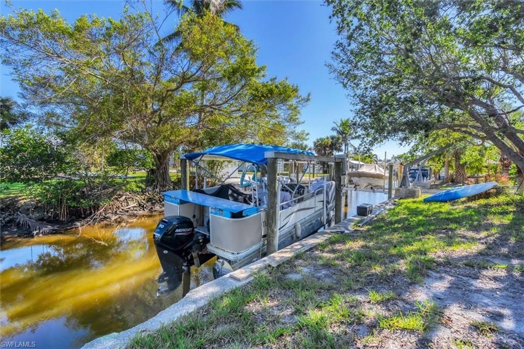 24538 Redfish St, Bonita Springs, FL 34134 Photo