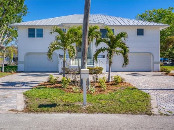 24534 Redfish ST, BONITA SPRINGS, FL 34134