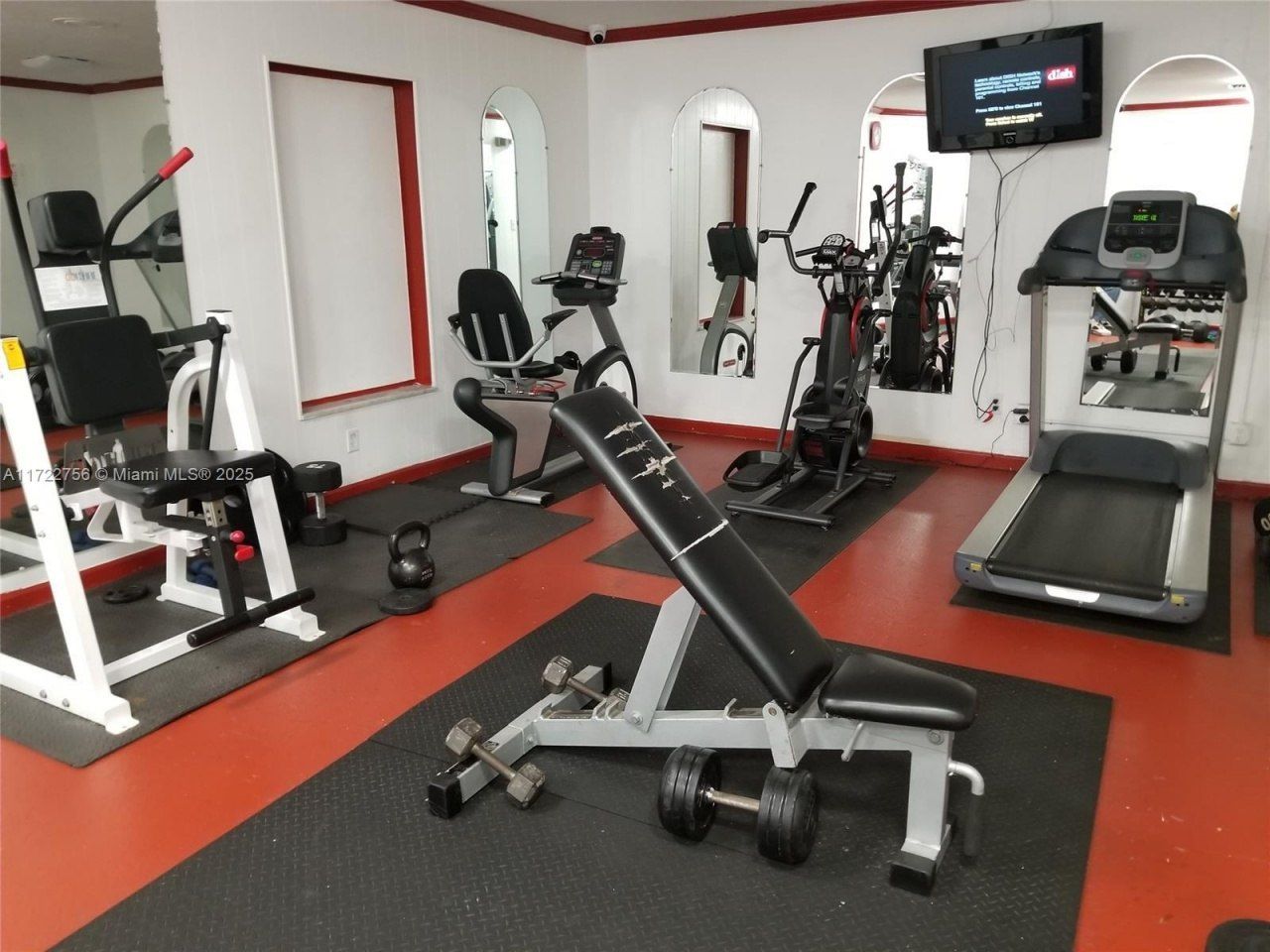 4000 NW 44th Ave, Unit 205, Lauderdale Lakes, FL 33319 Photo