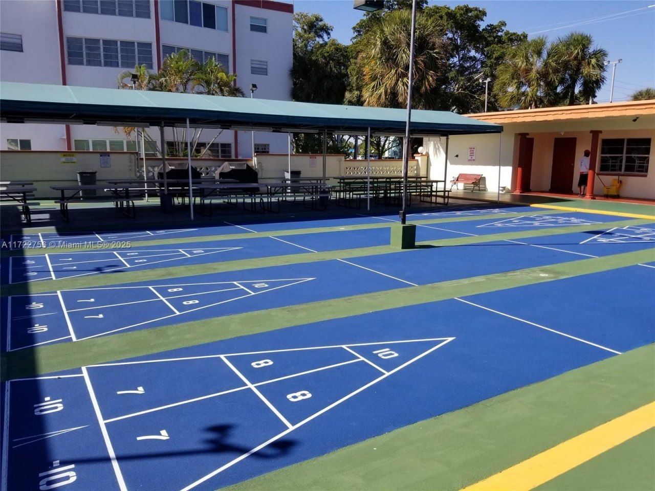 4000 NW 44th Ave, Unit 205, Lauderdale Lakes, FL 33319 Photo