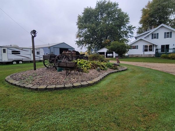 N7639 BEECH Road, Bear Creek, WI 54922