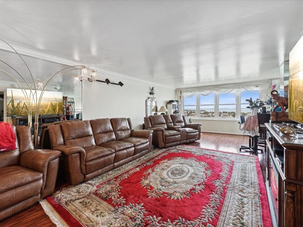 5200 Brittany Drive S, Unit 1204, Saint Petersburg, FL 33715 Photo