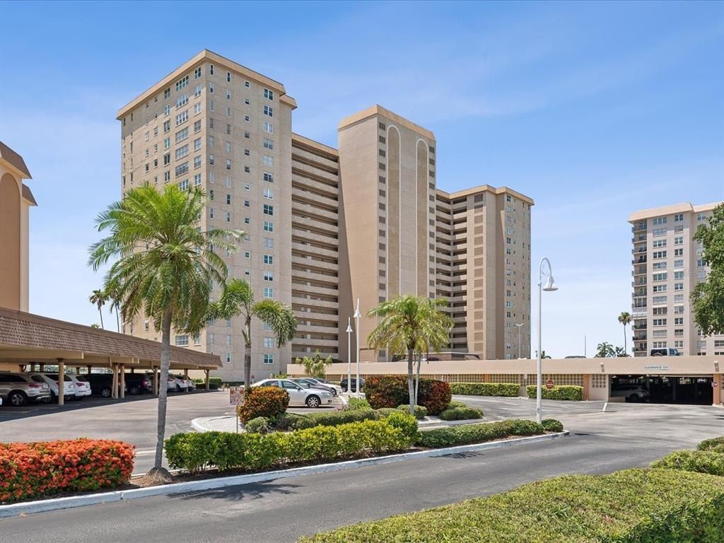 5200 Brittany Drive S, Unit 1204, Saint Petersburg, FL 33715 Photo