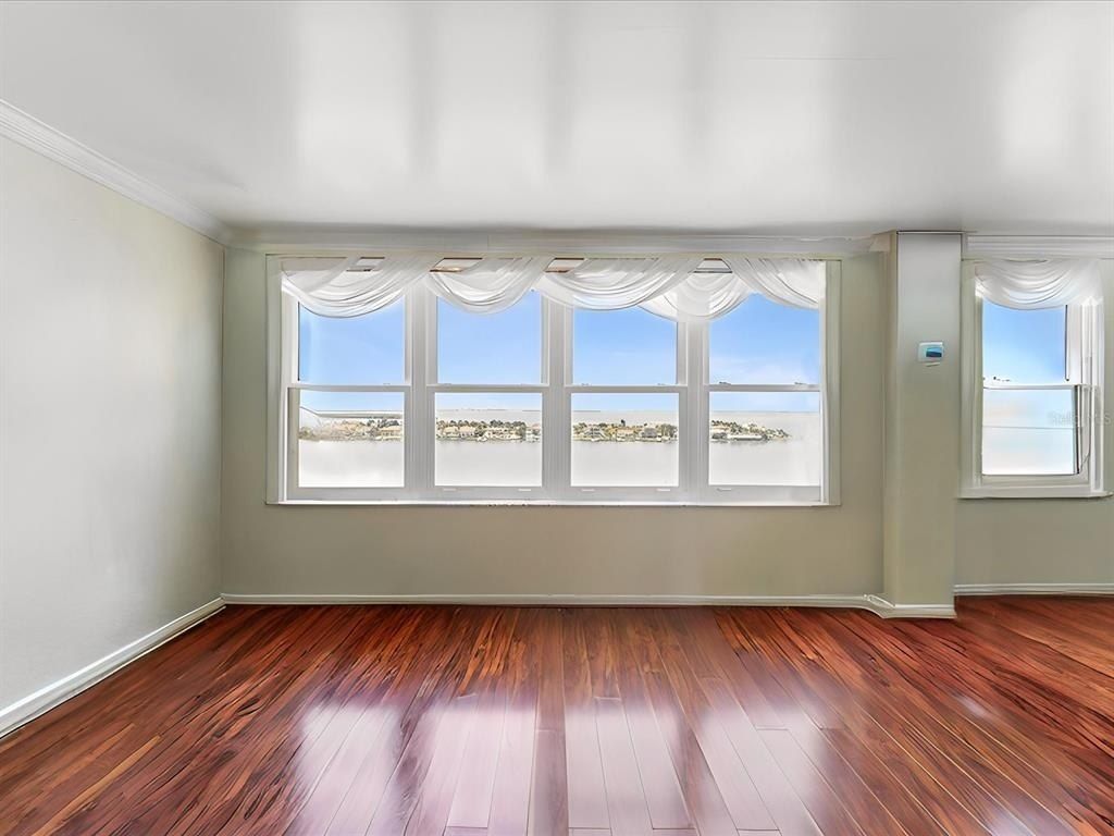 5200 Brittany Drive S, Unit 1204, Saint Petersburg, FL 33715 Photo