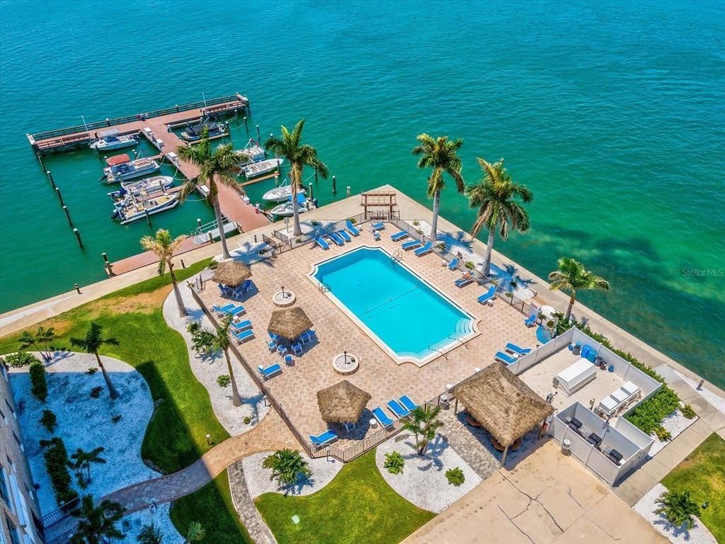 5200 Brittany Drive S, Unit 1204, Saint Petersburg, FL 33715 Photo