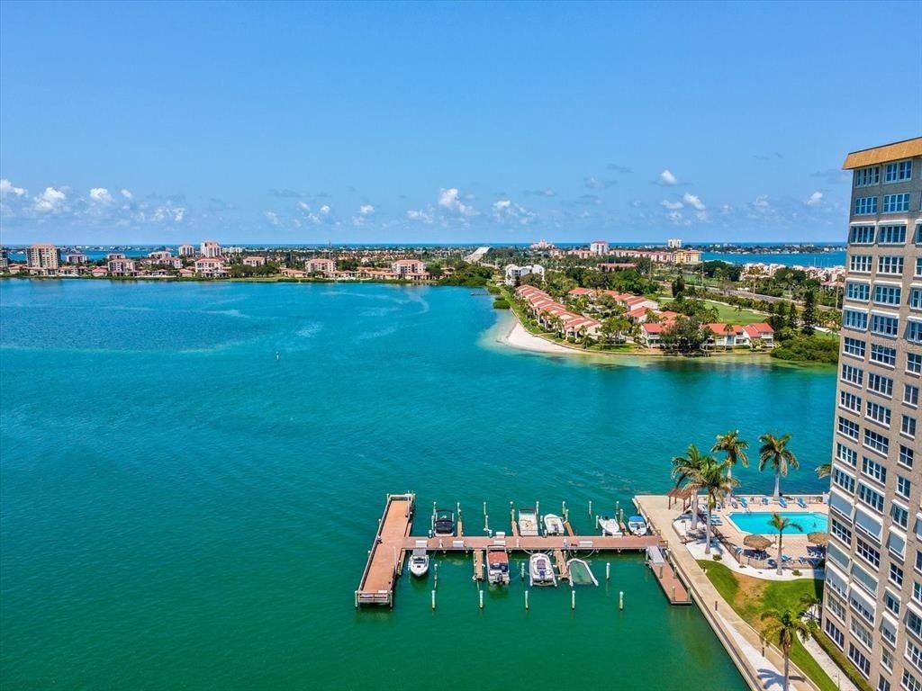 5200 Brittany Drive S, Unit 1204, Saint Petersburg, FL 33715 Photo