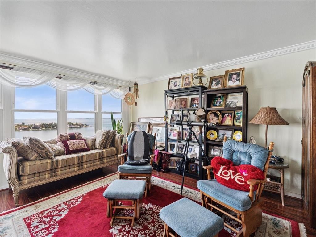 5200 Brittany Drive S, Unit 1204, Saint Petersburg, FL 33715 Photo