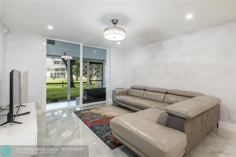 9523 S Hollybrook Lake Drive, Unit 102, Pembroke Pines, FL 33025 Photo