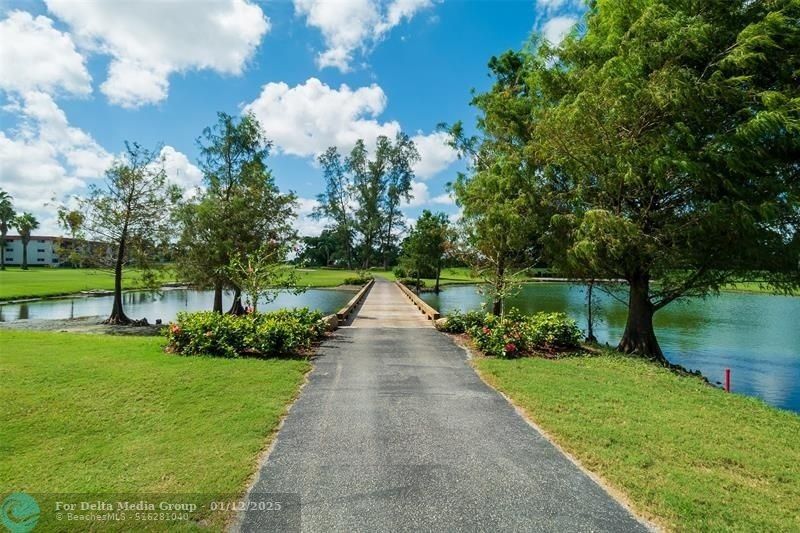 9523 S Hollybrook Lake Drive, Unit 102, Pembroke Pines, FL 33025 Photo