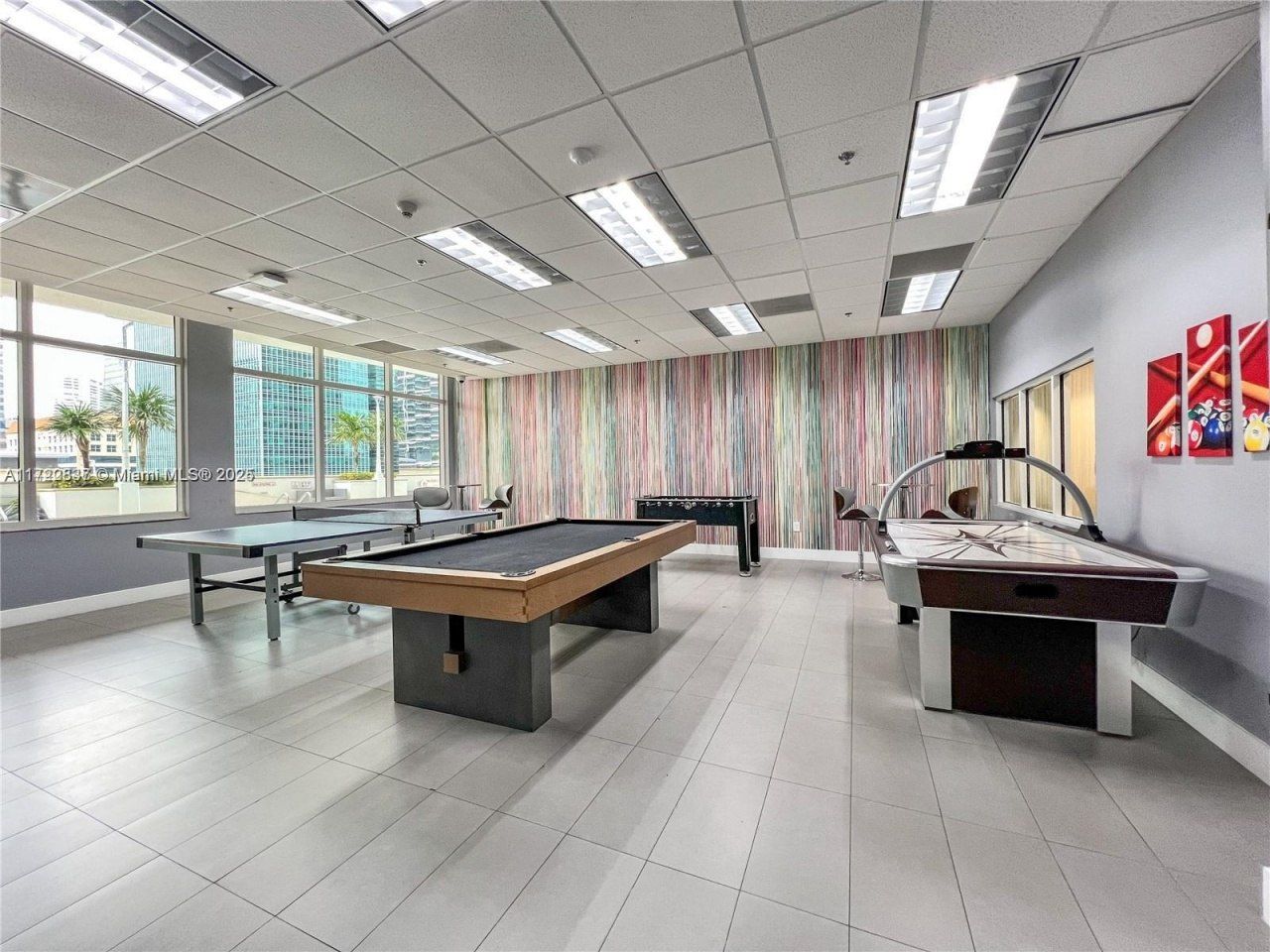 1200 Brickell Bay Dr, Unit 2007, Miami, FL 33131 Photo