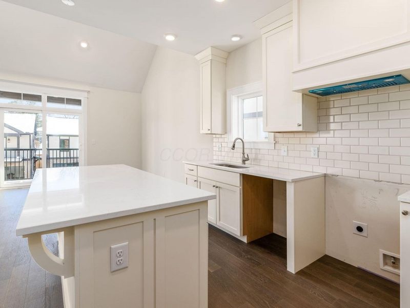 2015 W 5th Avenue, Unit 211, Columbus, OH 43212 Photo 13