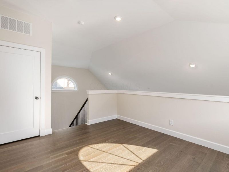 2015 W 5th Avenue, Unit 211, Columbus, OH 43212 Photo 52