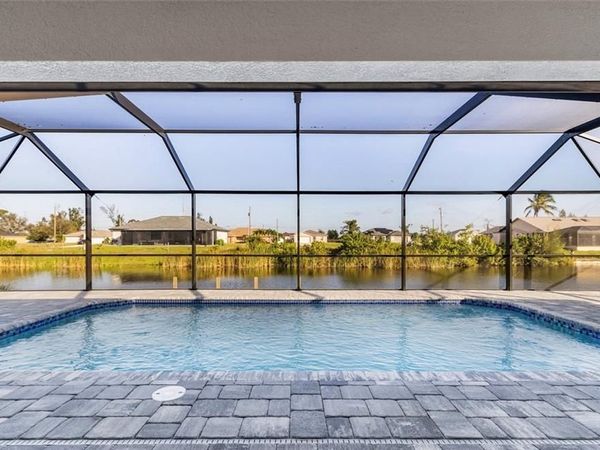 2227 SW 2nd TER, CAPE CORAL, FL 33991