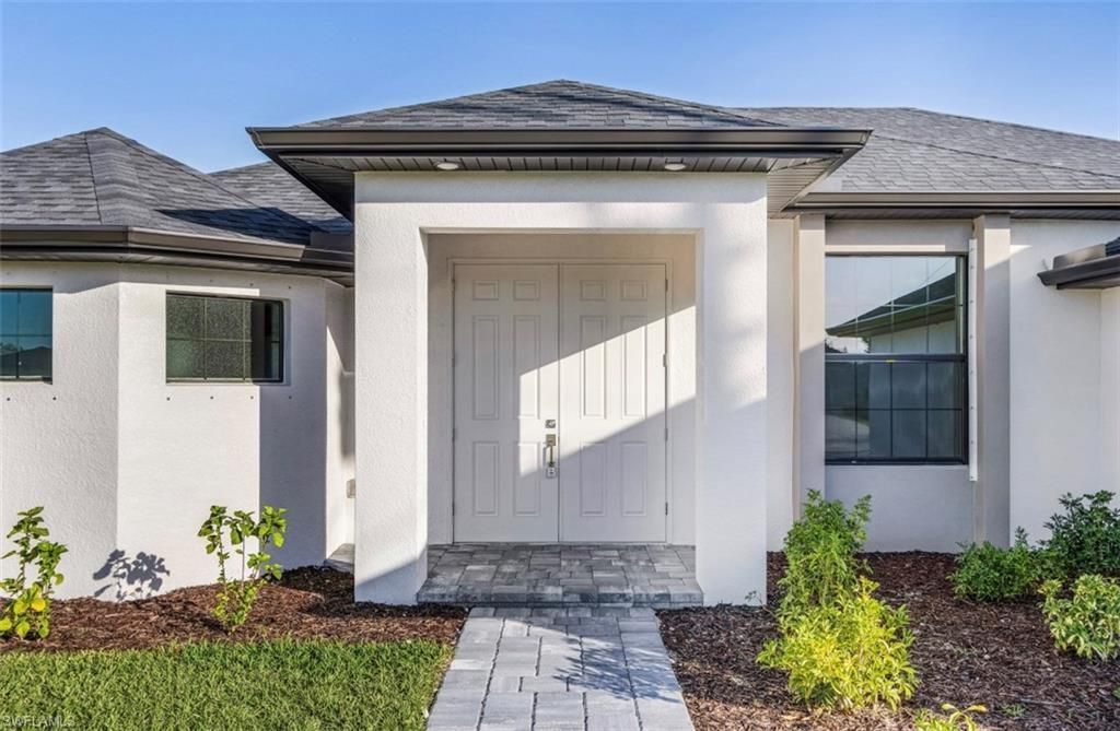 2227 SW 2nd Ter, Cape Coral, FL 33991 Photo