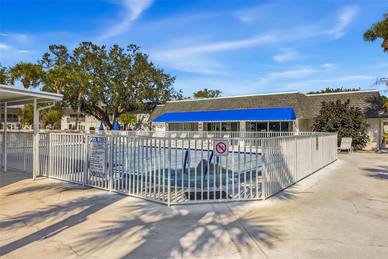 202 47th Avenue Drive W, Unit 334, Bradenton, FL 34207 Photo