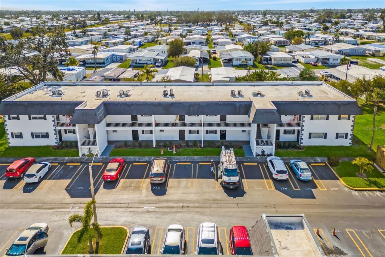 202 47th Avenue Drive W, Unit 334, Bradenton, FL 34207 Photo