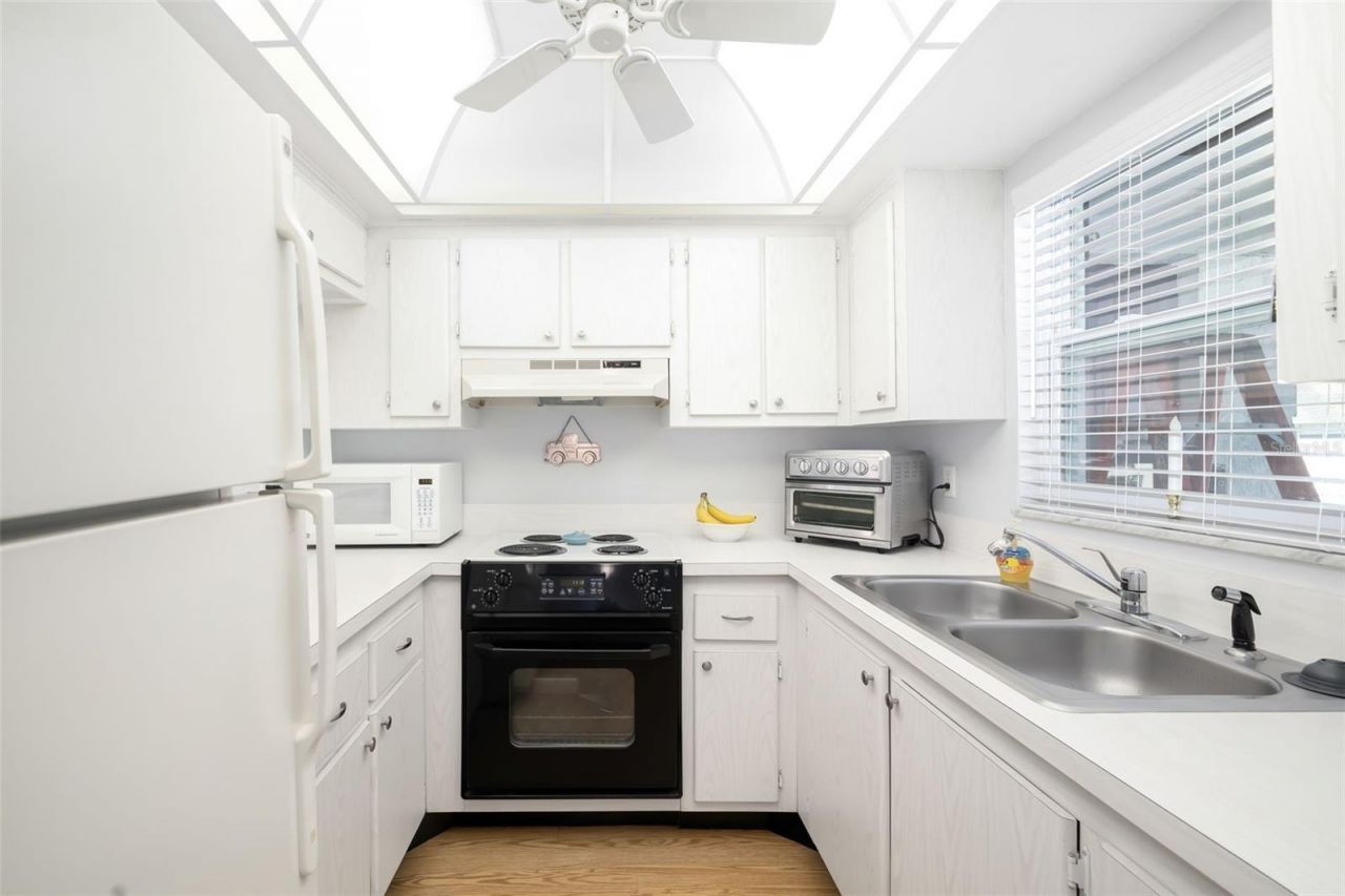 202 47th Avenue Drive W, Unit 334, Bradenton, FL 34207 Photo