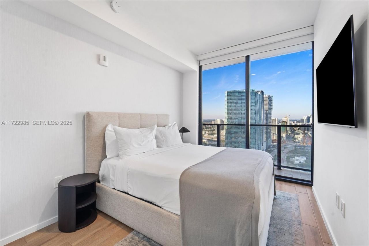 398 NE 5th St, Unit 3209, Miami, FL 33132 Photo