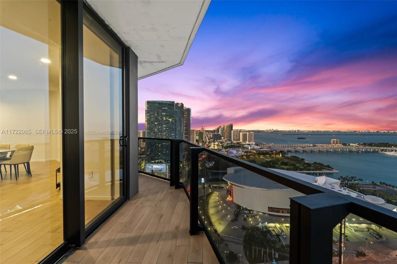 398 NE 5th St, Unit 3209, Miami, FL 33132 Photo