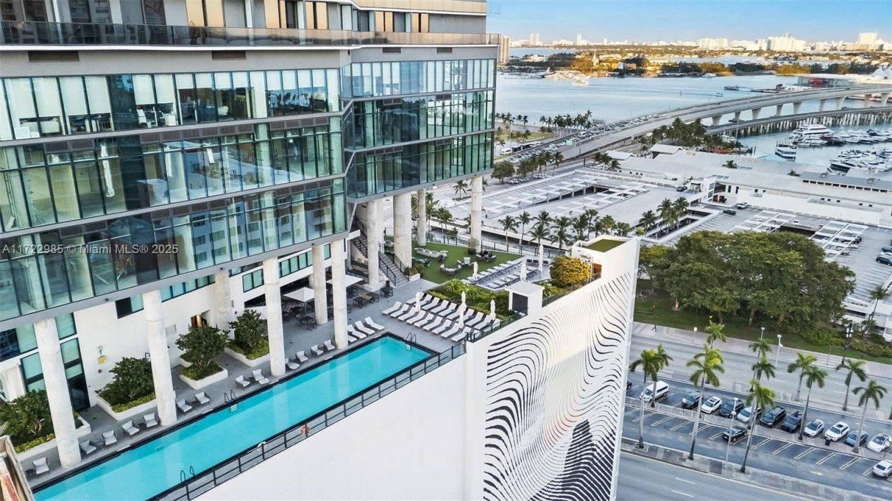 398 NE 5th St, Unit 3209, Miami, FL 33132 Photo