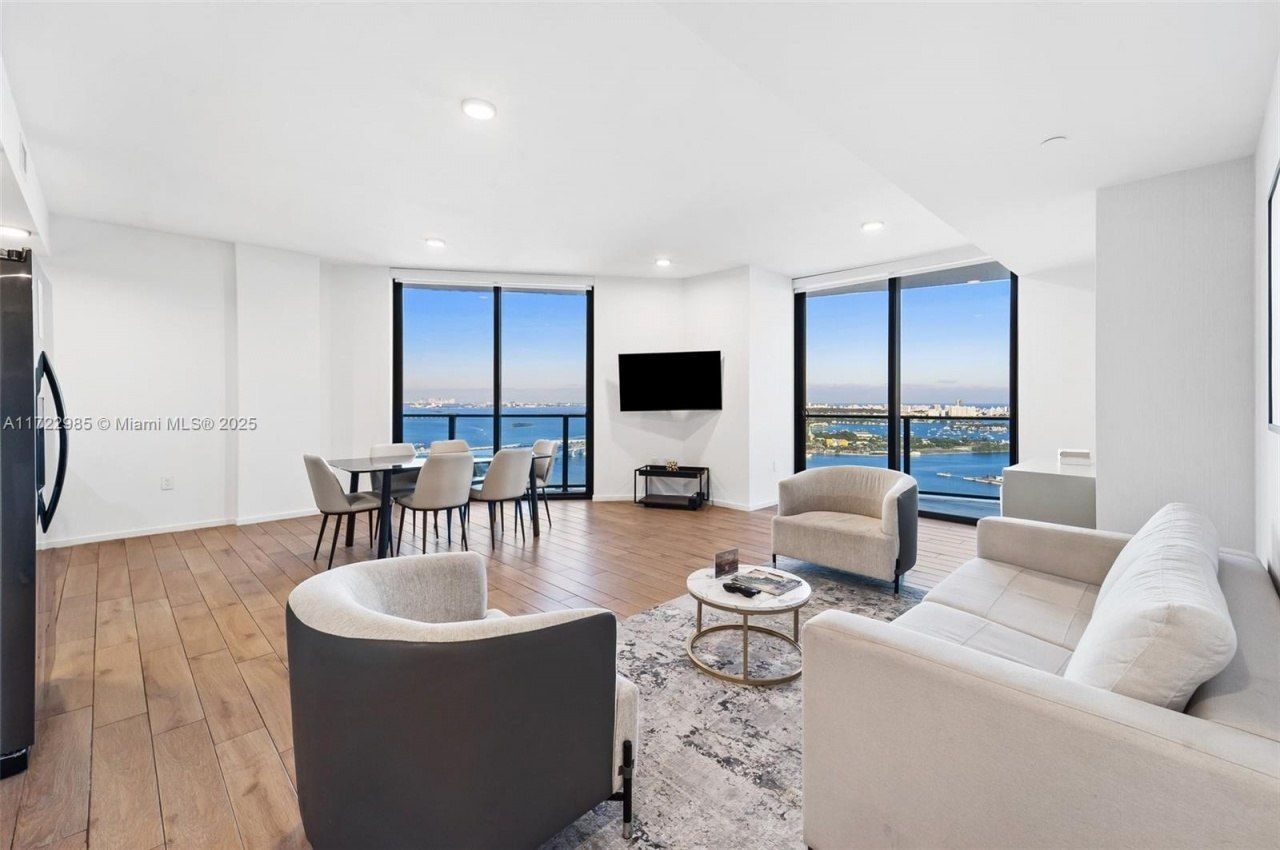 398 NE 5th St, Unit 3209, Miami, FL 33132 Photo