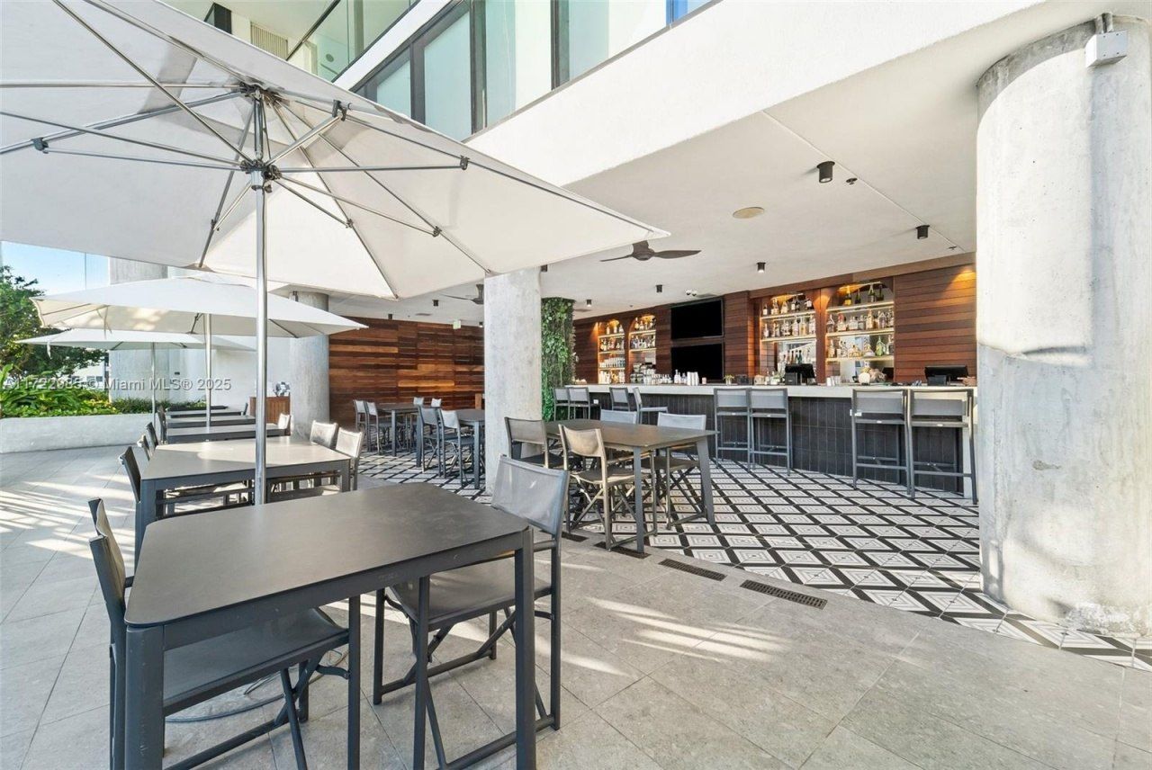 398 NE 5th St, Unit 3209, Miami, FL 33132 Photo