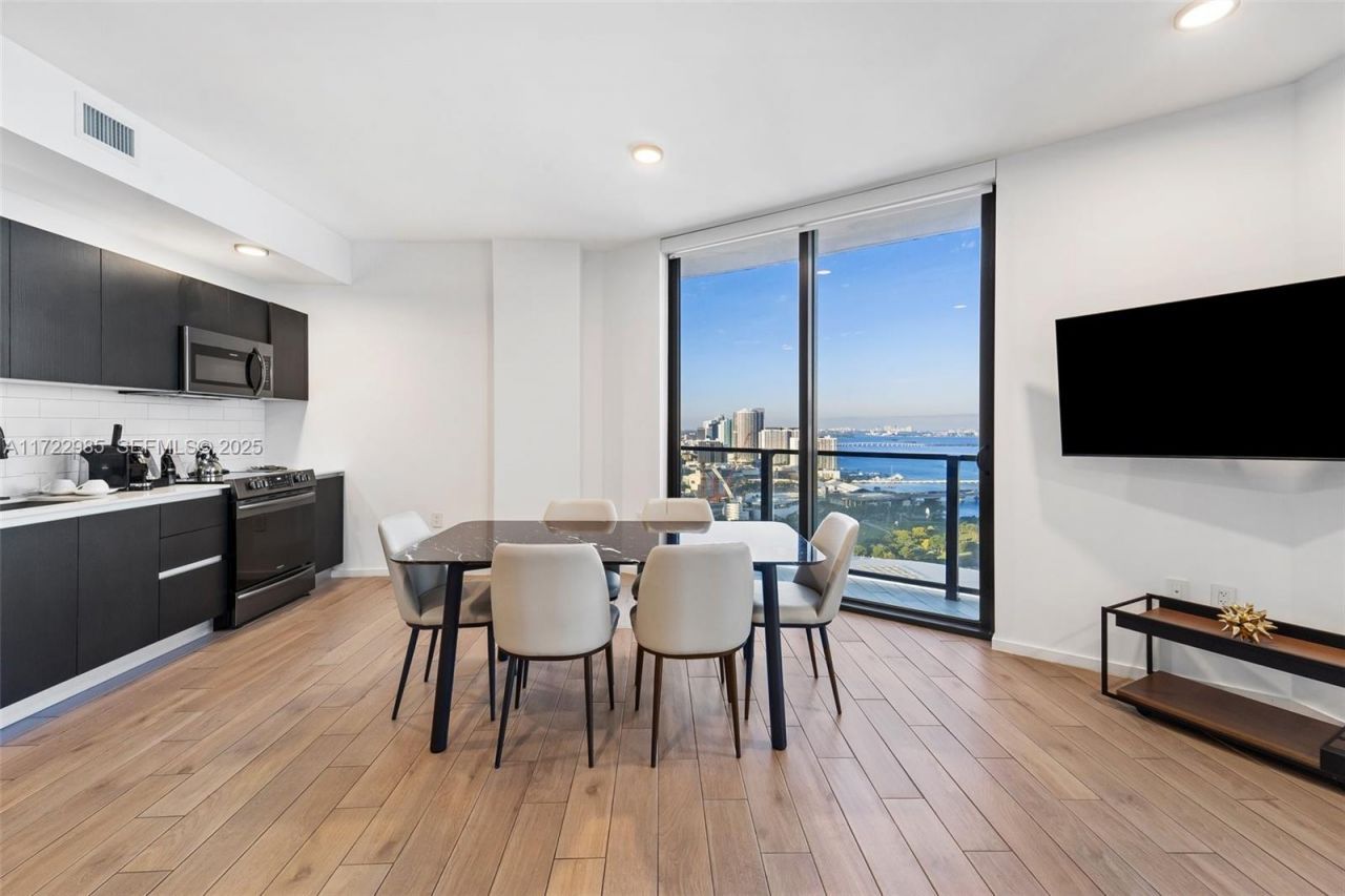 398 NE 5th St, Unit 3209, Miami, FL 33132 Photo