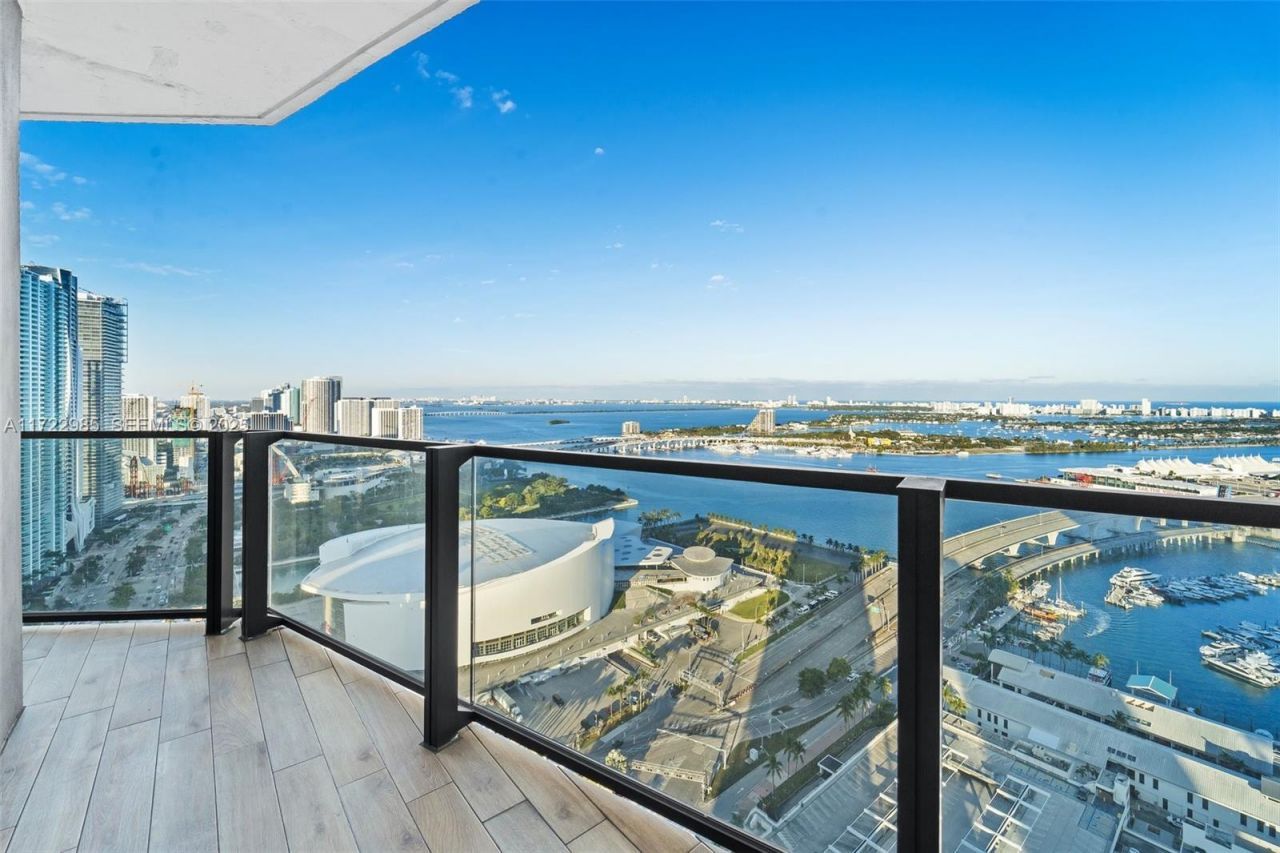 398 NE 5th St, Unit 3209, Miami, FL 33132 Photo