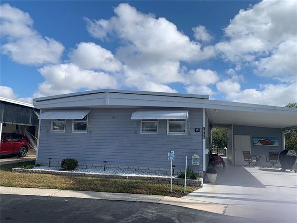 10138 N LAKE DRIVE, LARGO, FL 33773