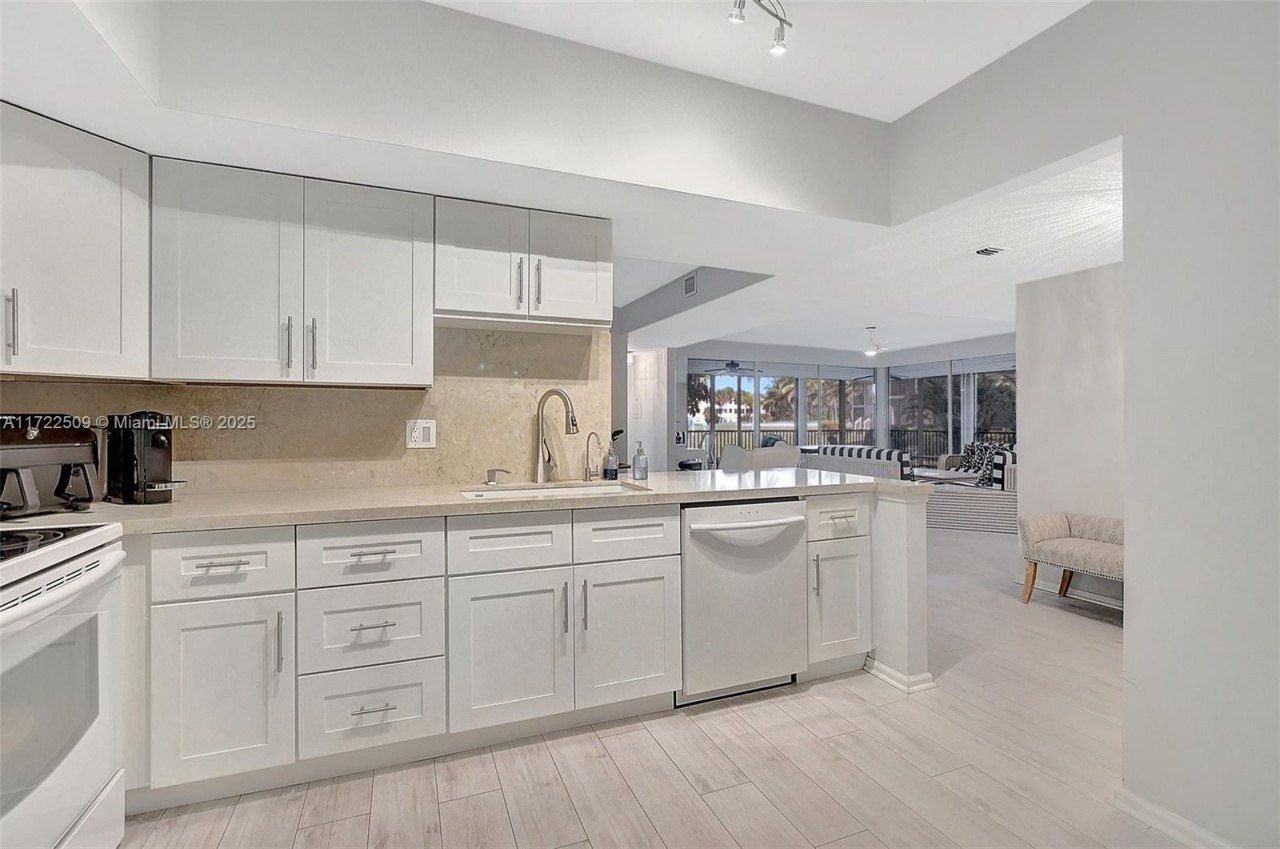 Please Call For Address, Unit 32-L, Boca Raton, FL 33433 Photo