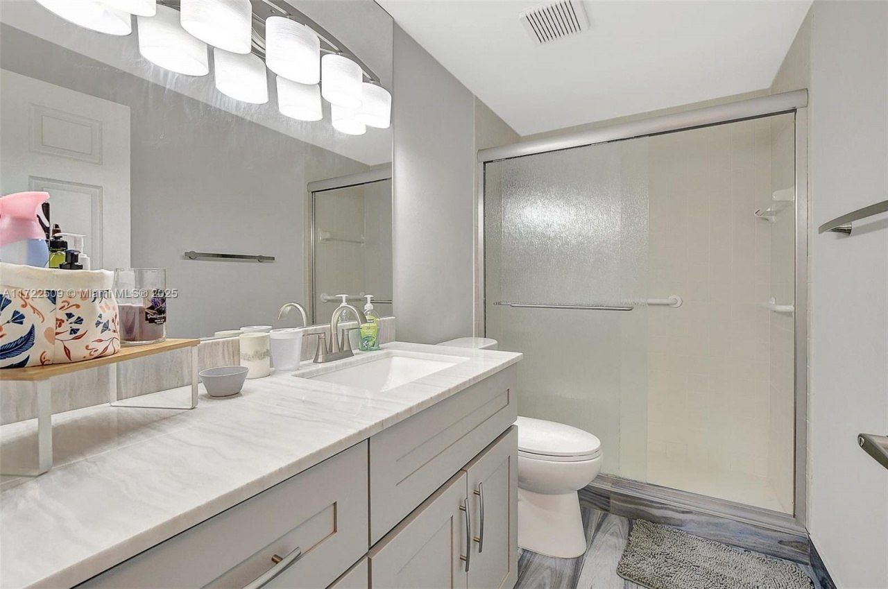 Please Call For Address, Unit 32-L, Boca Raton, FL 33433 Photo