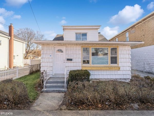 12 Biltmore Avenue, Elmont, NY 11003