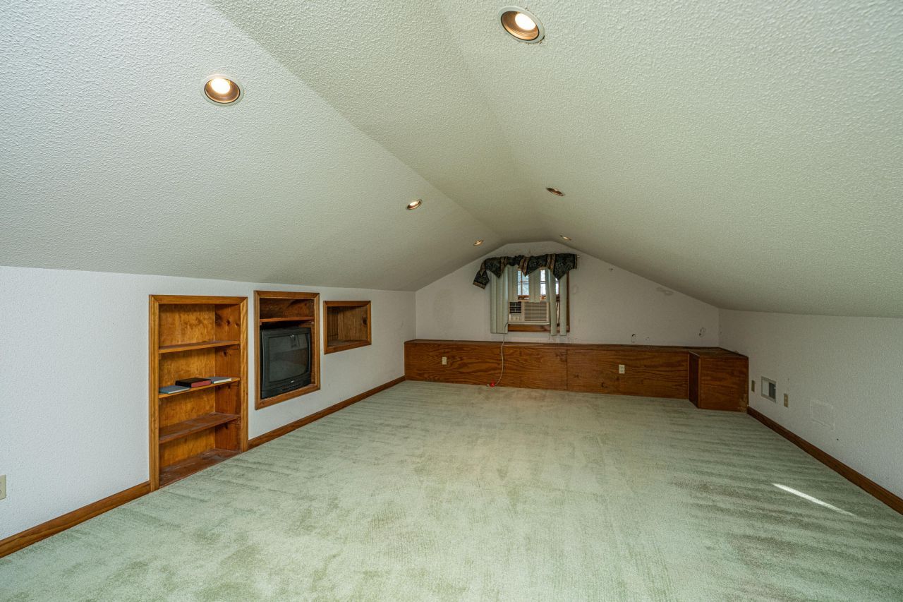 864 Bunch Ford Road Photo 46