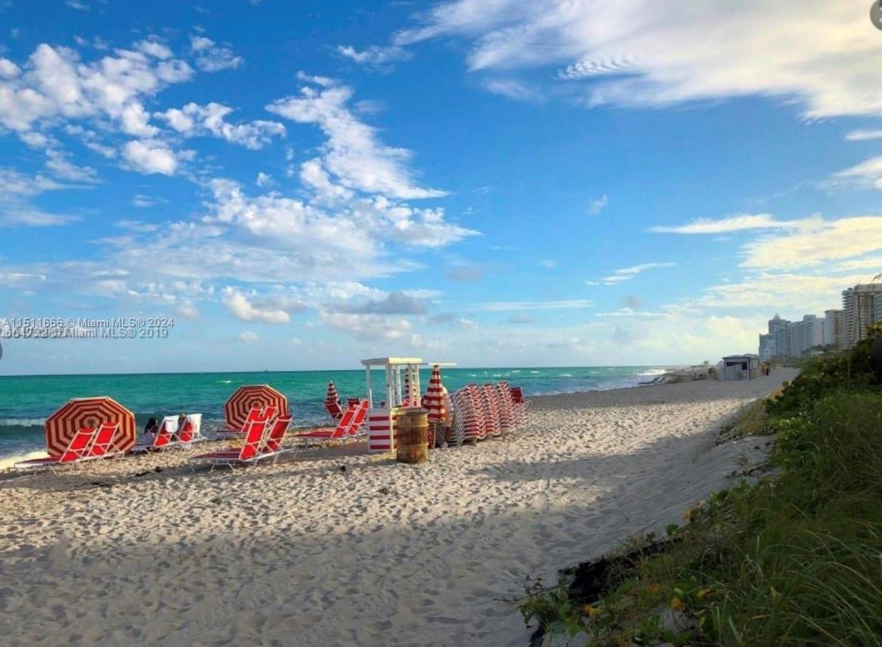 6345 Collins, Unit 732, Miami Beach, FL 33141 Photo